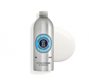 Read more about the article This 2-in-1 “Glass Skin” Serum Will Give Your Complexion a Hydrated, Mirror Finish