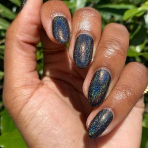 Read more about the article 15 Black Nail Ideas Perfect for When You’re Feeling Moody